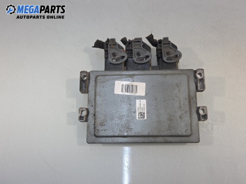 Компютър двигател за Renault Clio III Hatchback (01.2005 - 12.2012) 1.2 16V (BR02, BR0J, BR11, CR02, CR0J, CR11), 75 к.с., № 8200522357