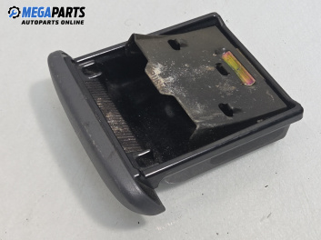 Пепелник за Toyota Yaris Hatchback I (01.1999 - 12.2005)