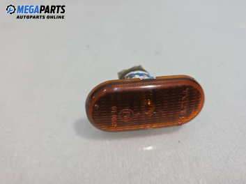 Мигач за Renault Megane I Grandtour (03.1999 - 08.2003), позиция: дясна