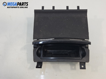 Пепелник за Audi A3 Sportback I (09.2004 - 03.2015)