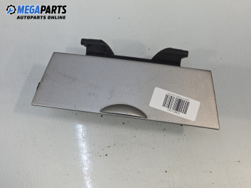 Пепелник за Toyota Corolla E12 Station Wagon (12.2001 - 02.2007)