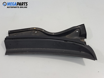 Кора под чистачки за Toyota Corolla Verso II (03.2004 - 04.2009)