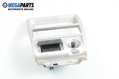 Пепелник за Mazda Demio Hatchback (10.1996 - 07.2003)