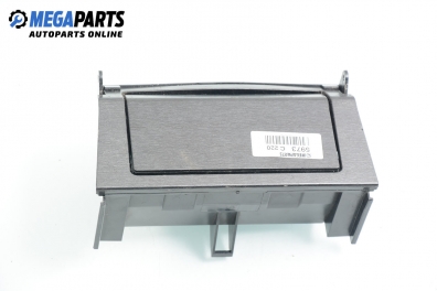 Пепелник за Mercedes-Benz C-Class Sedan (W202) (03.1993 - 05.2000)