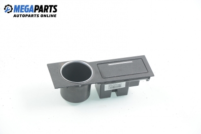 Пепелник за Ford Mondeo III Sedan (10.2000 - 03.2007)