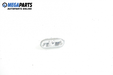 Мигач за Volkswagen Fox Hatchback (08.2003 - 10.2015)