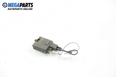 Ключалка за капачката на резервоара за Renault Megane Scenic (10.1996 - 12.2001)