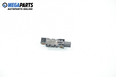 Сензор airbag за Audi A3 Sportback I (09.2004 - 03.2013), № 4B0 959 643 D