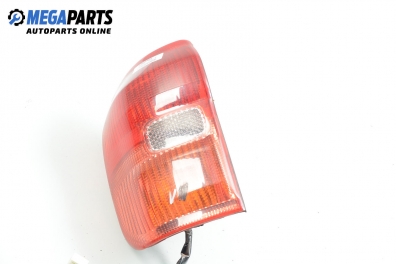 Стоп за Toyota RAV4 II SUV (06.2000 - 11.2005), позиция: лява