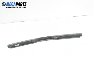 Държач броня за Volkswagen Passat Variant B5.5 (09.2000 - 08.2005), комби, позиция: задна