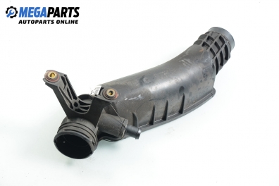 Въздуховод за Mercedes-Benz C-Class Sedan (W203) (05.2000 - 08.2007) C 180 Kompressor (203.046), 143 к.с.