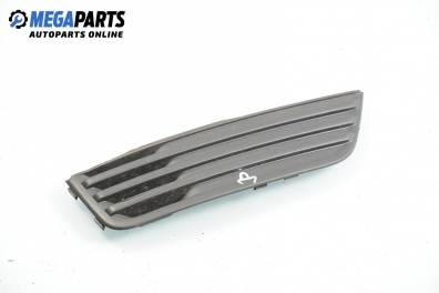 Решетка в броня за Ford Focus II Estate (07.2004 - 09.2012), комби, позиция: дясна