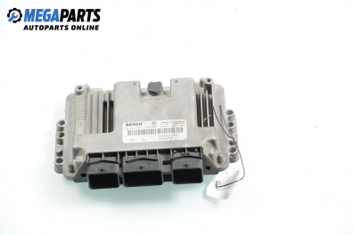 Компютър двигател за Renault Megane II Hatchback (07.2001 - 10.2012) 1.9 dCi (BM0G, CM0G), 120 к.с., № Bosch 0 281 011 776