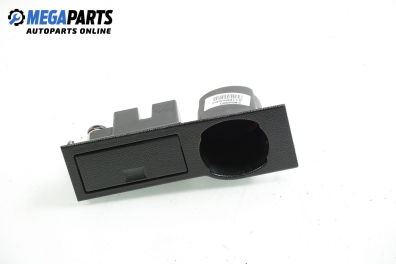 Пепелник за Ford Mondeo III Estate (10.2000 - 03.2007)