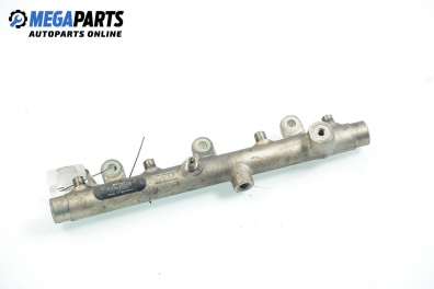 Горивна рейка за Peugeot 206 Station Wagon (07.2002 - ...) 2.0 HDi, 90 к.с., № Bosch 0 445 214 019