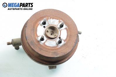 Шенкел главина за Toyota Corolla Sedan III (04.1997 - 06.2002), позиция: задна, лява