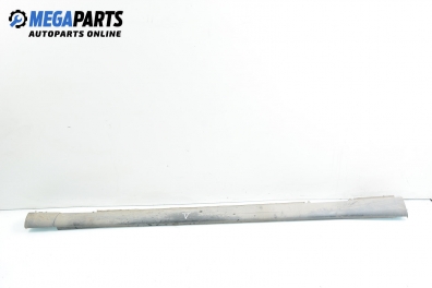 Праг за Ford Focus I Hatchback (10.1998 - 12.2007), 4+1 вр., хечбек, позиция: дясна