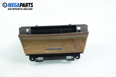 Пепелник за Jaguar X-Type Sedan (06.2001 - 11.2009)