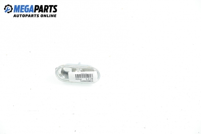 Мигач за Volkswagen Polo Hatchback IV (10.2001 - 12.2005), хечбек, позиция: дясна