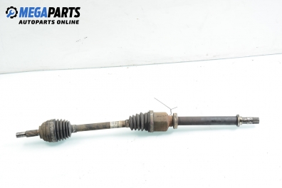 Полуоска за Renault Clio III Hatchback (01.2005 - 12.2012) 1.4 16V, 98 к.с., позиция: предна, дясна