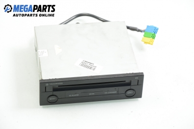 CD плеър за Volkswagen Passat Variant B5.5 (09.2000 - 08.2005)