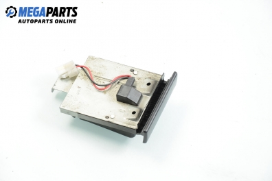 Пепелник за Subaru Impreza Sedan II (09.1999 - 06.2009)