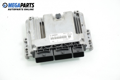 Компютър двигател за Dacia Sandero II Hatchback (10.2012 - ...) 1.5 dCi, 75 к.с., № Bosch 0 281 032 215