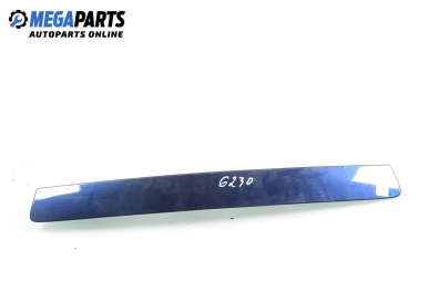 Лайсна заден капак за Mazda 6 Hatchback I (08.2002 - 12.2008), хечбек, позиция: задна