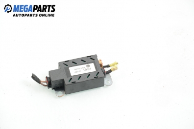 Усилвател антена за Volkswagen Golf V Hatchback (10.2003 - 02.2009), № 1K6 035 570 F