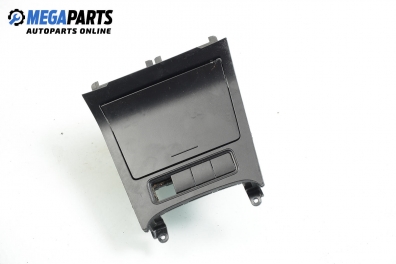 Пепелник за Volkswagen Golf V Hatchback (10.2003 - 02.2009)