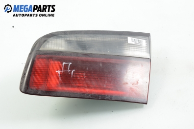 Вътрешен стоп за Mazda 626 V Station Wagon (01.1998 - 10.2002), комби, позиция: дясна