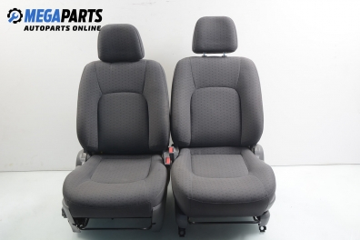 Комплект салон за Kia Carens II Minivan (07.2002 - 05.2006)