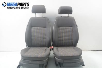 Комплект салон за Volkswagen Polo Hatchback IV (10.2001 - 12.2005), 4+1 вр.