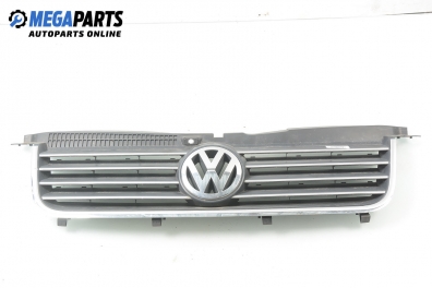 Решетка за Volkswagen Passat Sedan B5.5 (10.2000 - 12.2005), седан