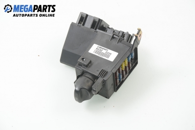 Ключ светлини  за Mercedes-Benz E-Class Sedan (W210) (06.1995 - 08.2003)