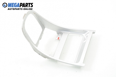 Централна конзола за Peugeot 307 Hatchback (08.2000 - 12.2012)