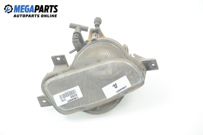 Халоген за Volvo V70 II Estate (11.1999 - 12.2008), комби, позиция: дясна