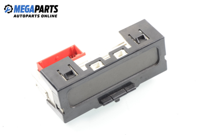 Дисплей за Renault Megane II Hatchback (07.2001 - 10.2012)