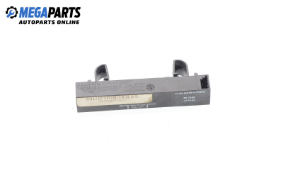 Усилвател антена за Renault Megane II Hatchback (07.2001 - 10.2012), № 8200082278