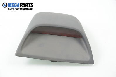 Трети стоп за Toyota Avensis Sedan I (09.1997 - 02.2003), седан