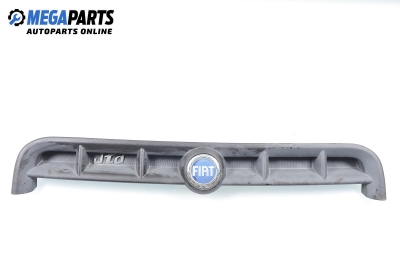 Решетка за Fiat Doblo Cargo (11.2000 - 02.2010), товарен, позиция: предна