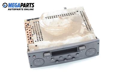 Автокасетофон за Renault Symbol Sedan (02.1998 - 04.2008)