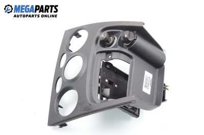 Централна конзола за Hyundai Santa Fe I SUV (11.2000 - 03.2006)