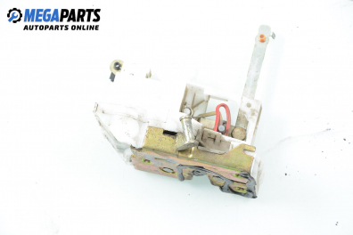 Брава на врата за Toyota Avensis Station Wagon I (09.1997 - 02.2003), позиция: задна, лява