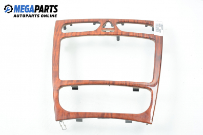 Централна конзола за Mercedes-Benz C-Class Estate (S203) (03.2001 - 08.2007)