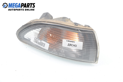 Мигач за Mitsubishi Galant V Sedan (11.1992 - 12.1998), седан, позиция: дясна