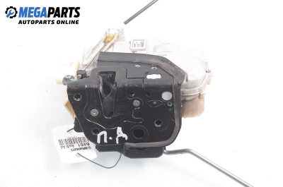 Брава на врата за Audi A4 Avant B7 (11.2004 - 06.2008), позиция: предна, дясна