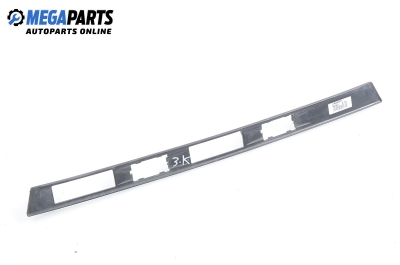 Лайсна заден капак за BMW 5 Series E34 Touring (11.1991 - 01.1997), комби, позиция: задна