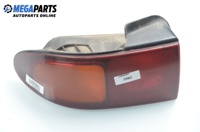 Стоп за Hyundai Sonata III Sedan (05.1993 - 08.1998), седан, позиция: лява