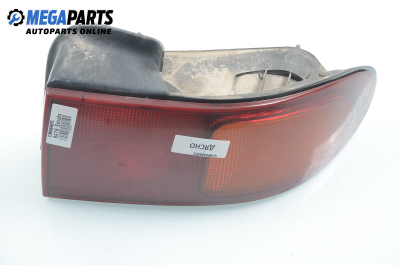 Стоп за Hyundai Sonata III Sedan (05.1993 - 08.1998), седан, позиция: дясна